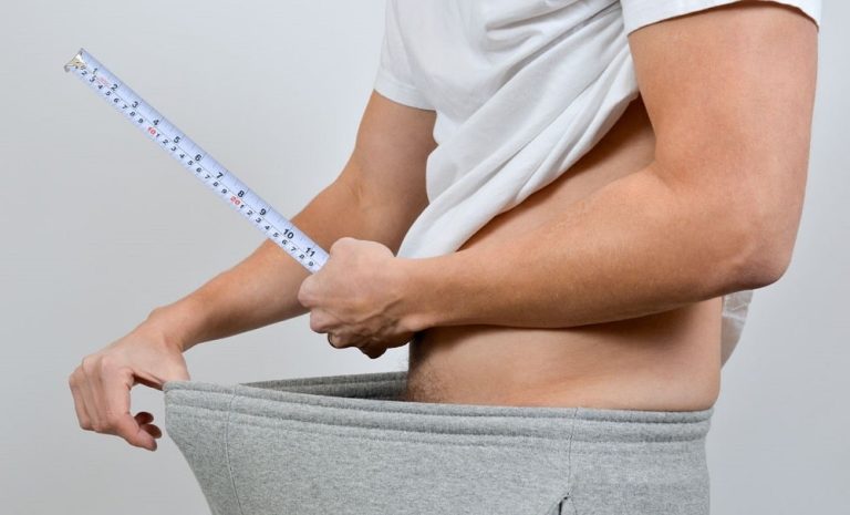 آیا کوچکی و کوتاهی آلت تناسلی نیاز به مراجعه پزشک و درمان دارد؟